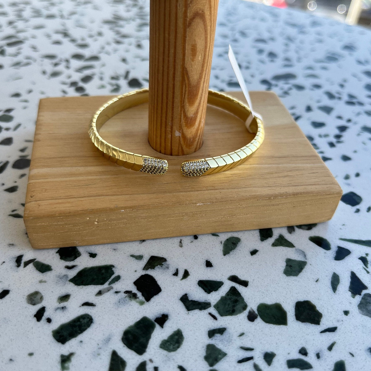 Clara Bangle