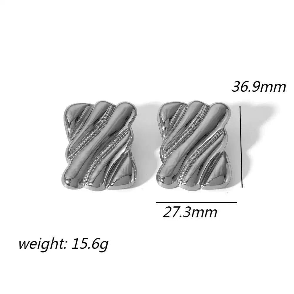 Louisa earring