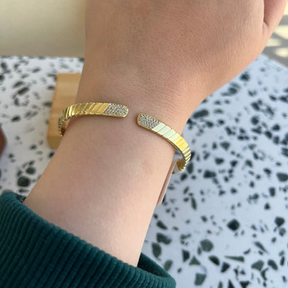 Clara Bangle