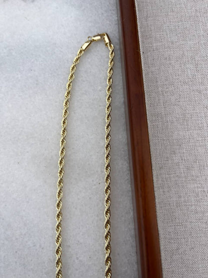Defne Necklace