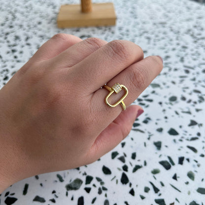 Sara Ring
