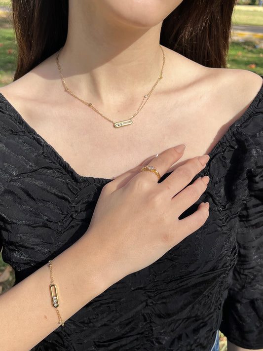 Luna Necklace