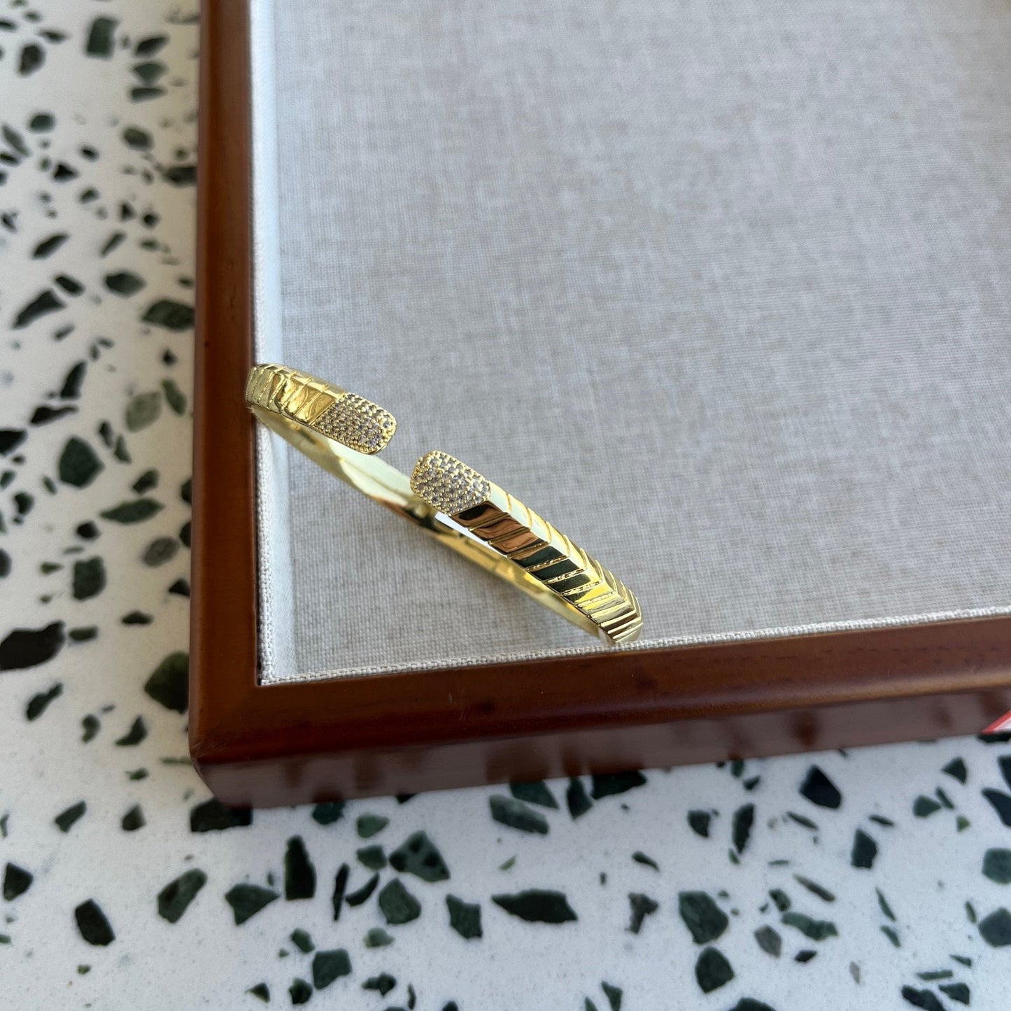 Clara Bangle