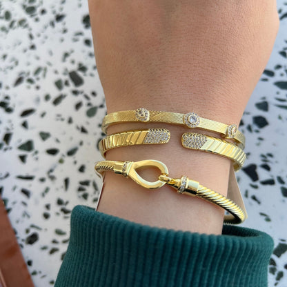 Clara Bangle