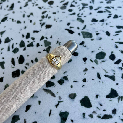 Victoria Pinky Ring