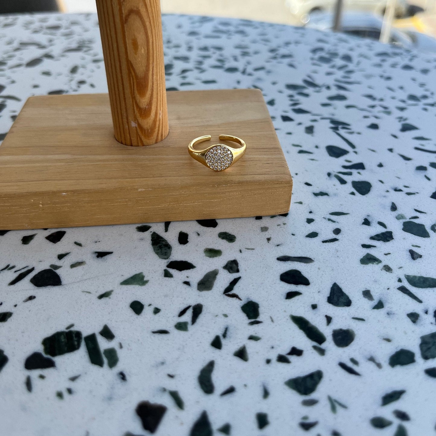 Lvy Ring