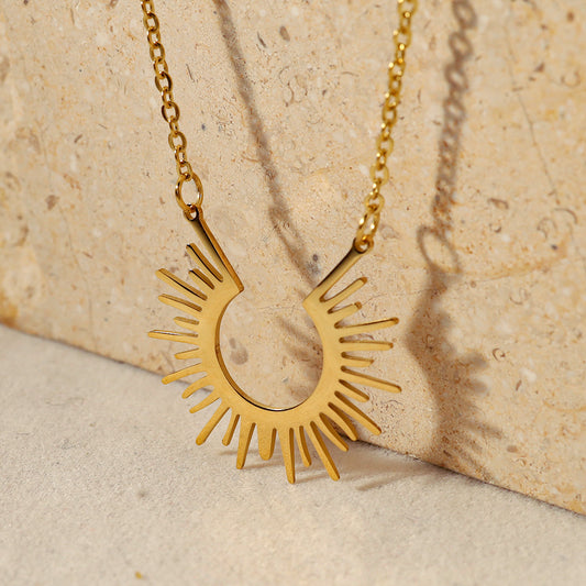 Avenia Necklace