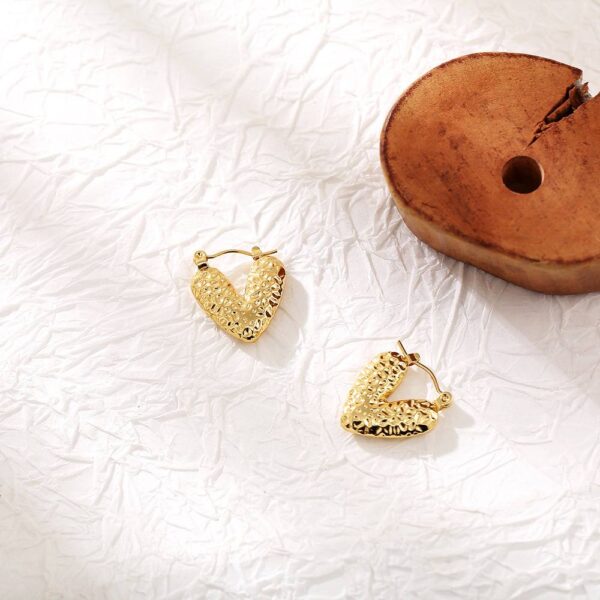 Heart earring