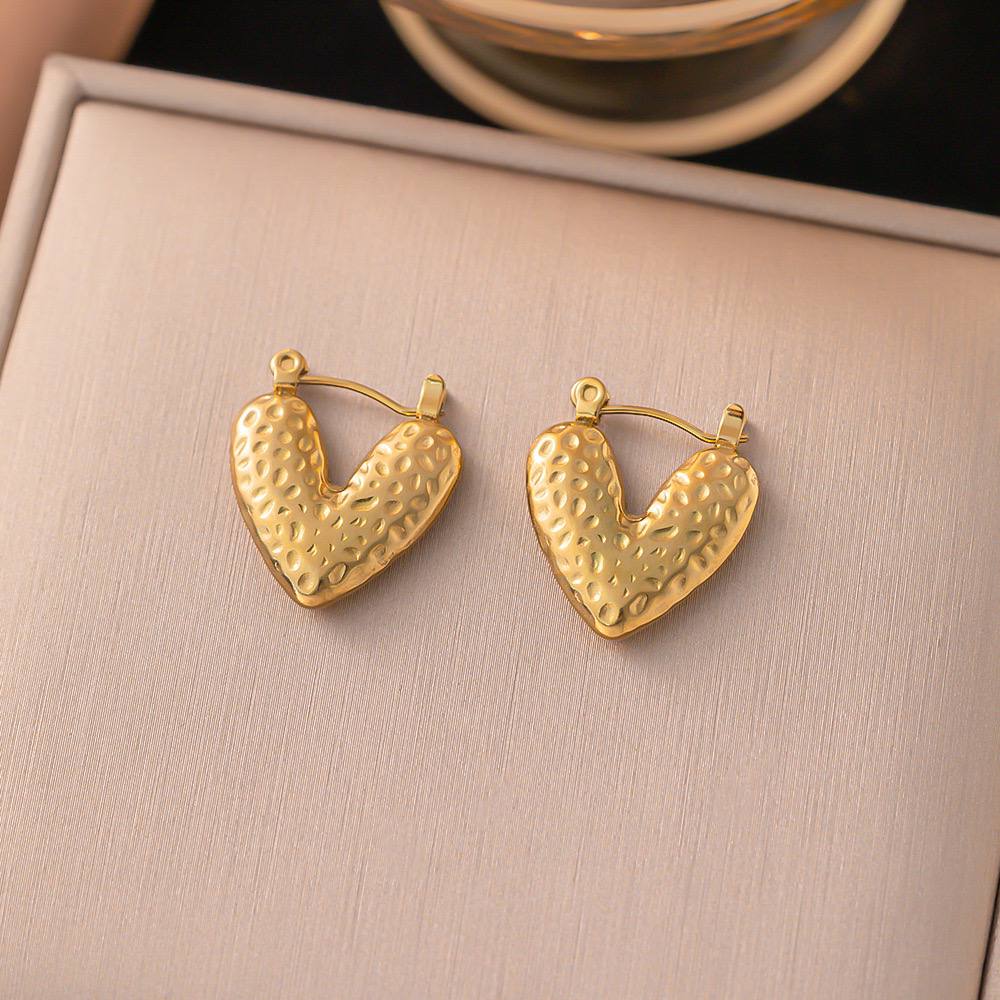 Heart earring