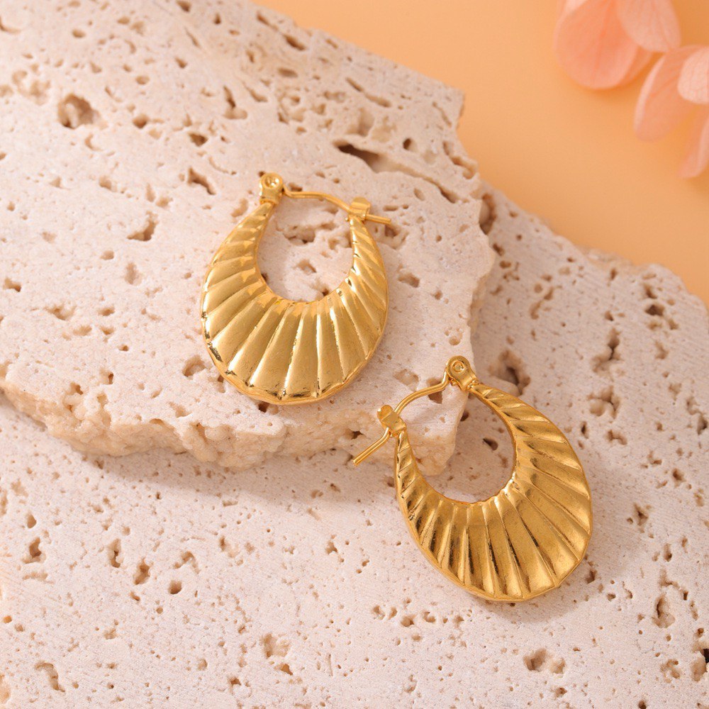 Diana earring
