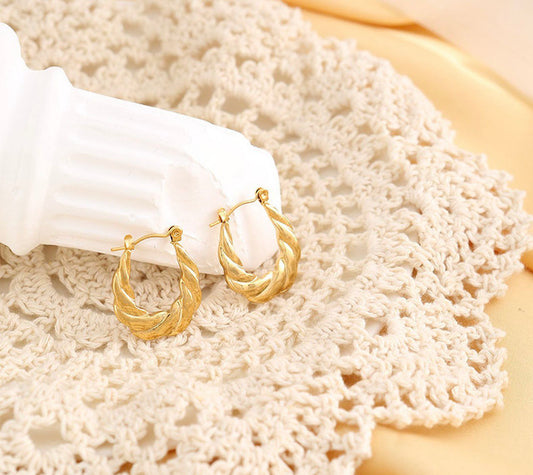Nora earring