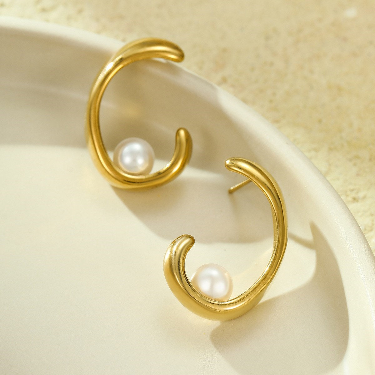 Liliana earring