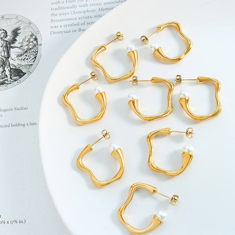 Lydia earring