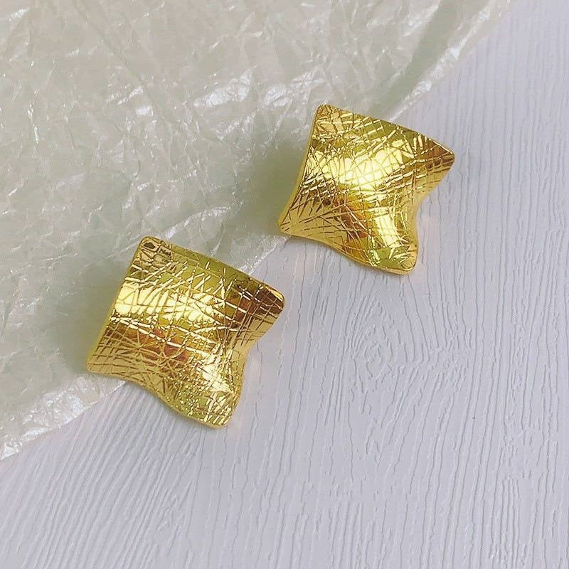 Clara earring