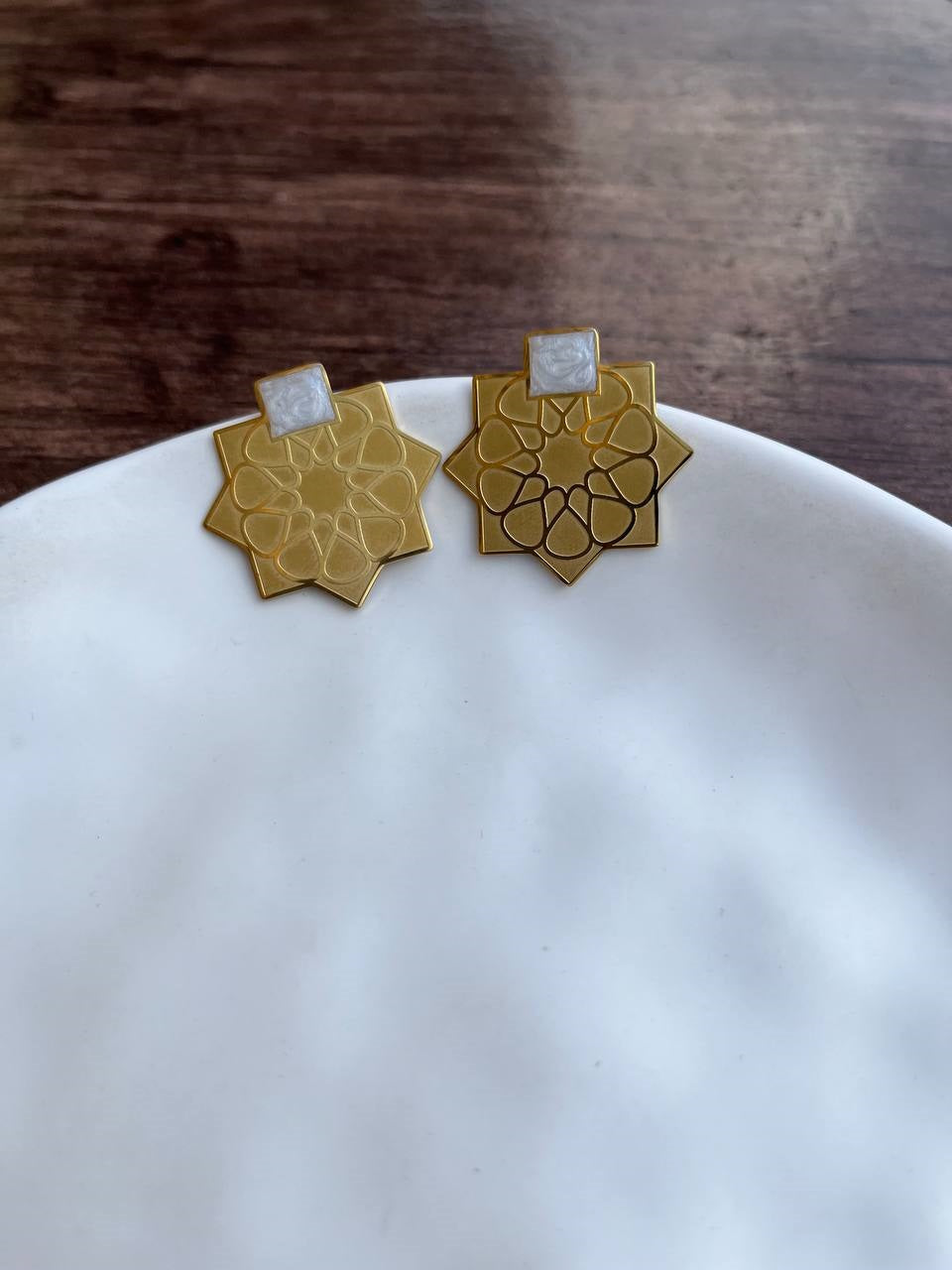 Bella earring