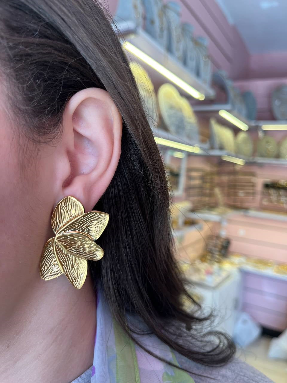 Victoria earring