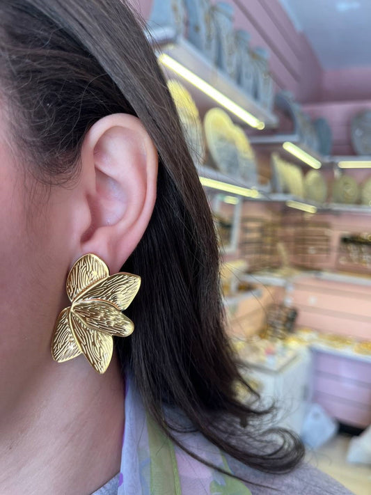 Victoria earring