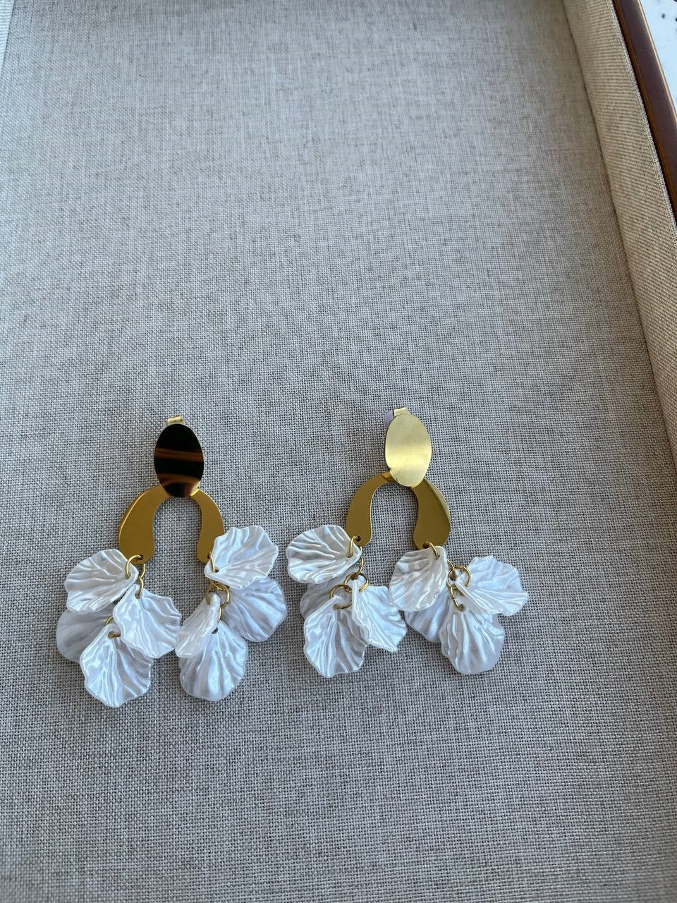 Anna earring
