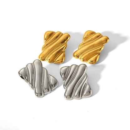 Lucy earring