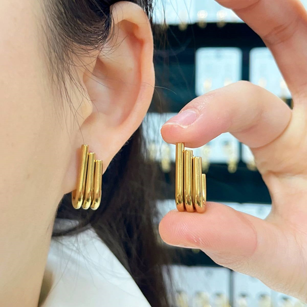 Sara earring