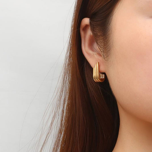 Sara earring