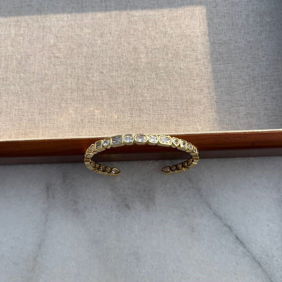 Melisa Bangle