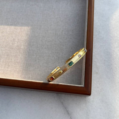 Lian Bangle