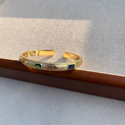 Lian Bangle