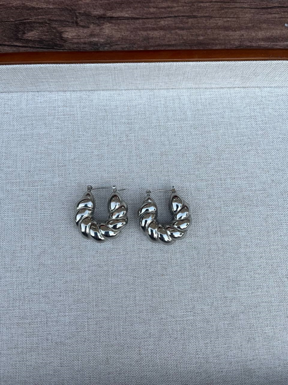 Heidi earring