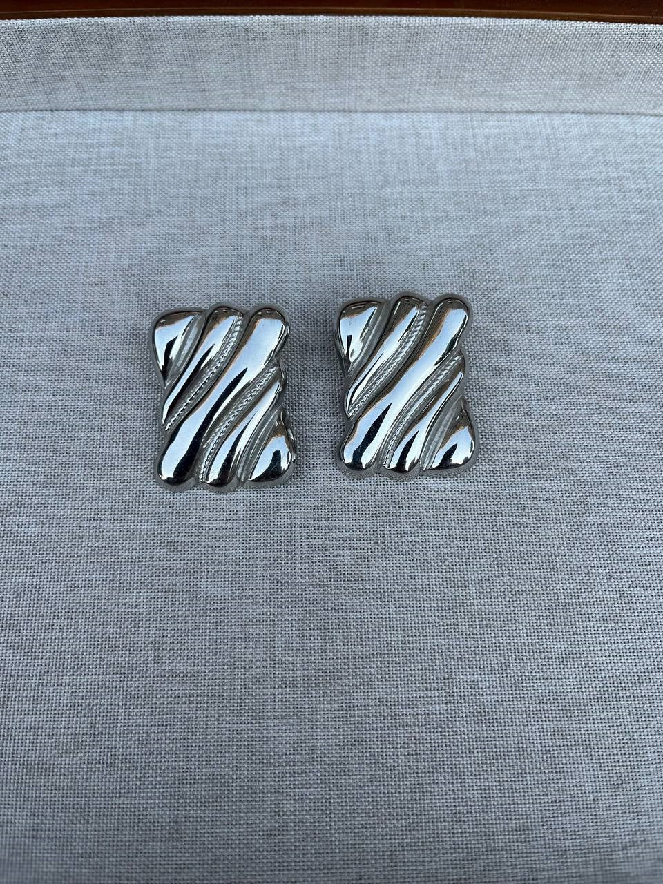 Louisa earring