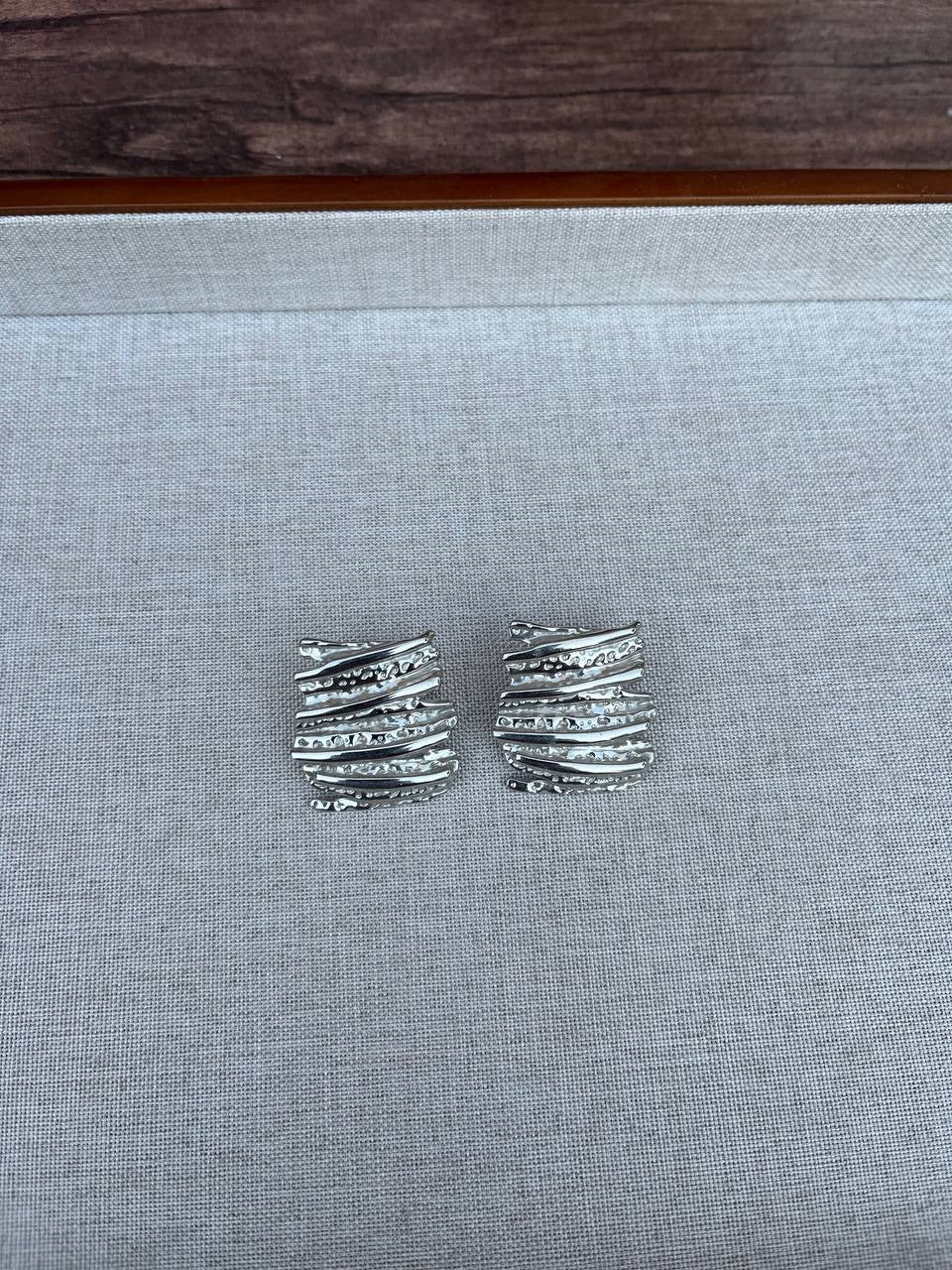 Teri earring
