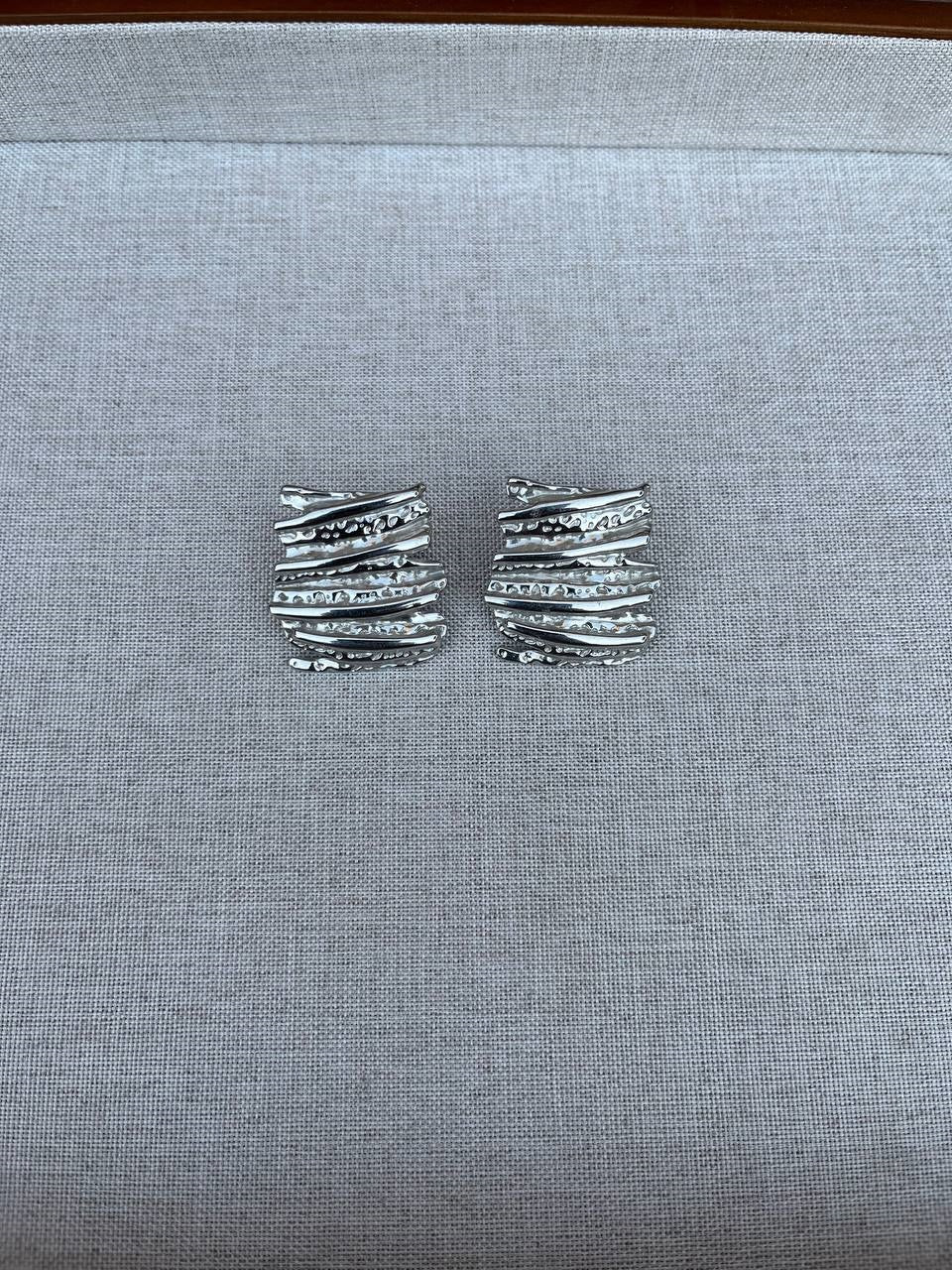 Teri earring