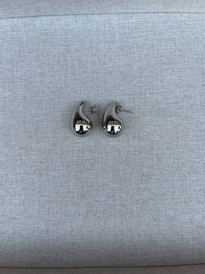 Vega earring