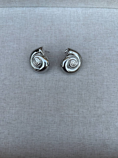 Vicki earring