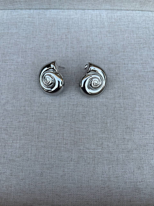 Vicki earring
