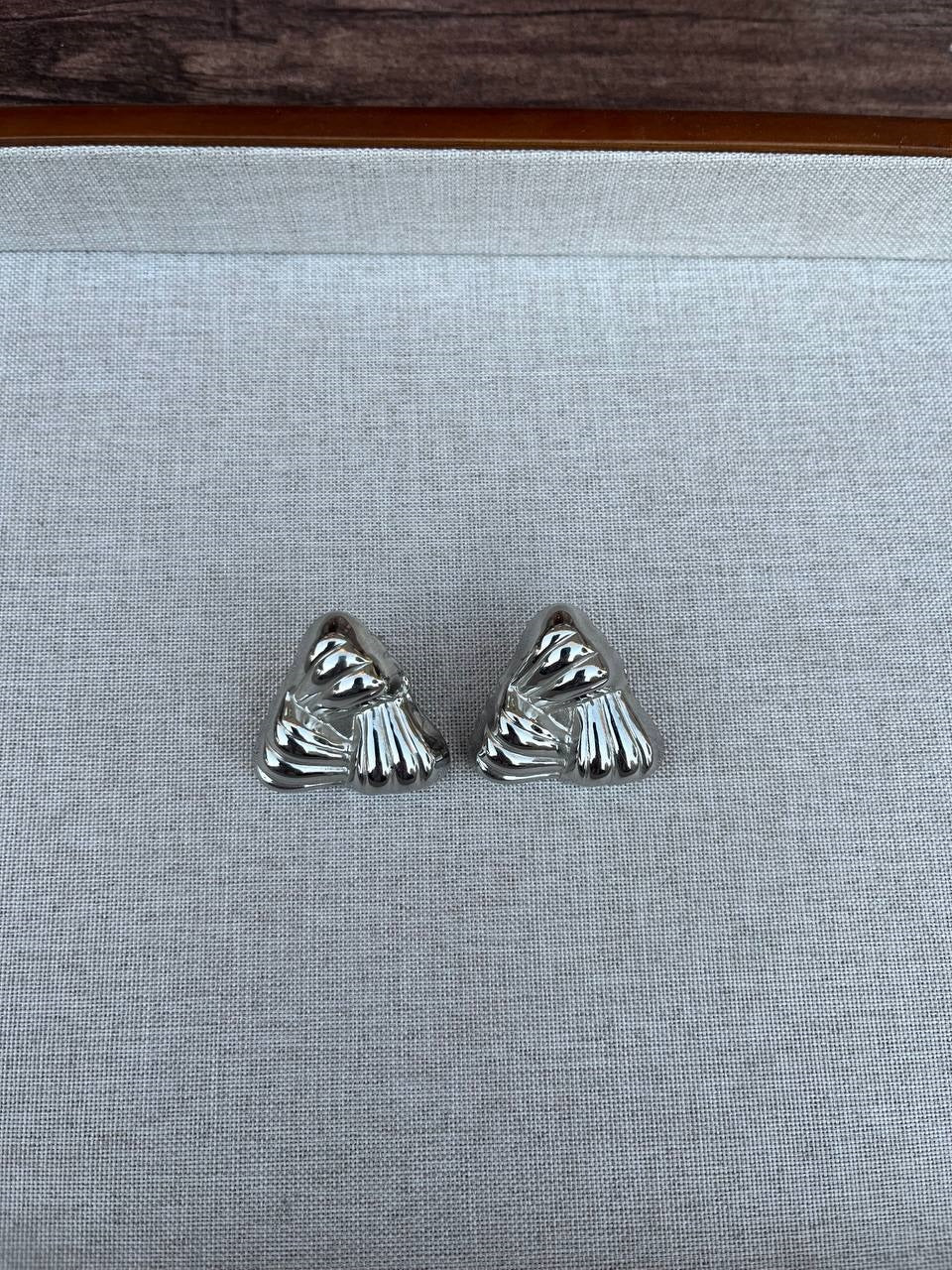 Elsa earring