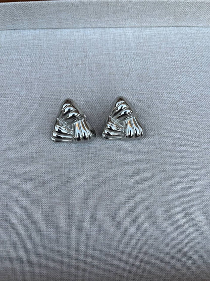 Elsa earring