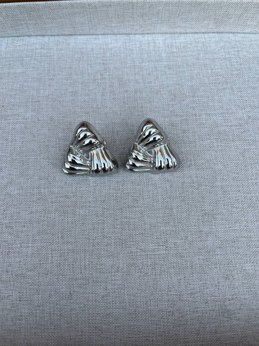Elsa earring