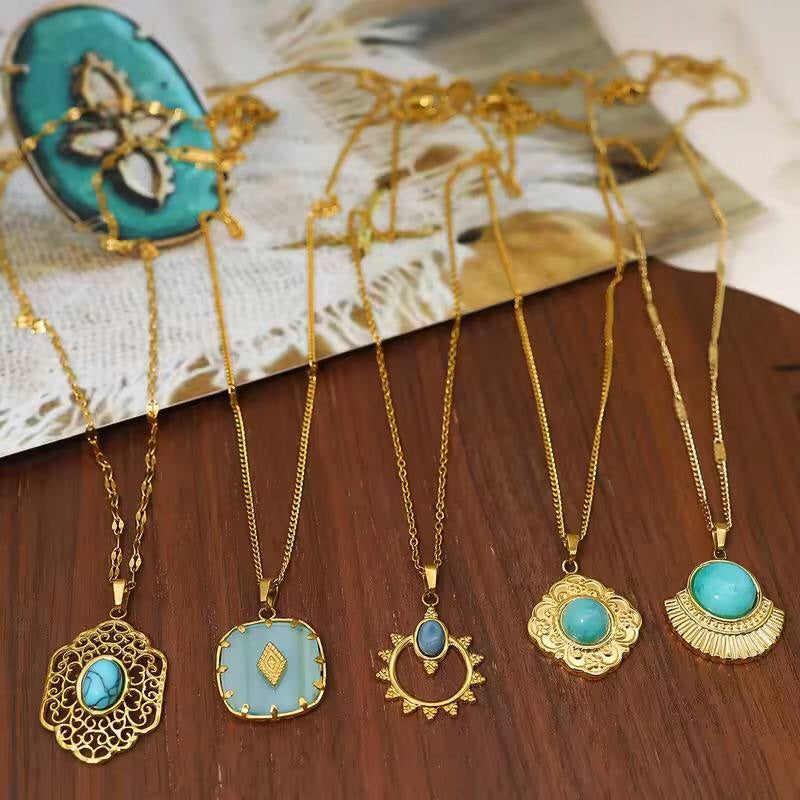 Rina necklace