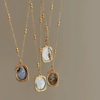 Flower necklace