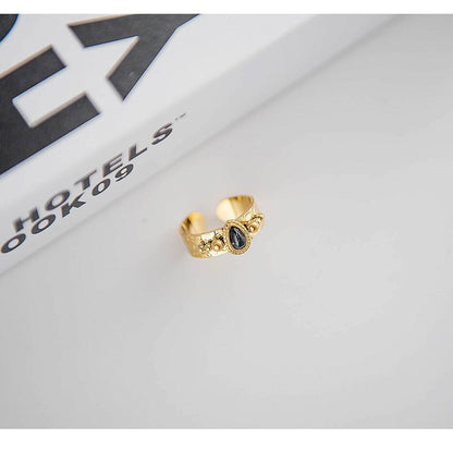 Zia Ring