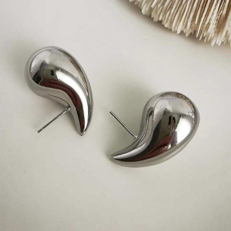 Vega earring