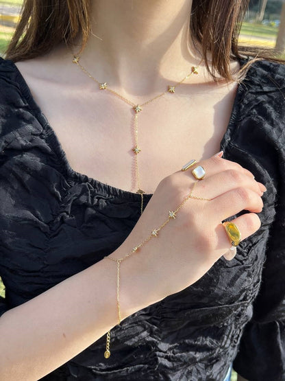 Emma Hand Chain