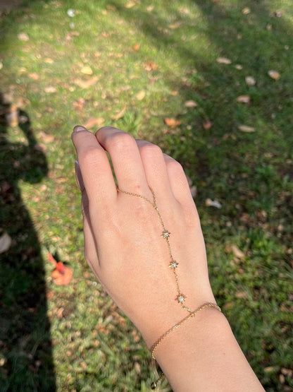 Emma Hand Chain