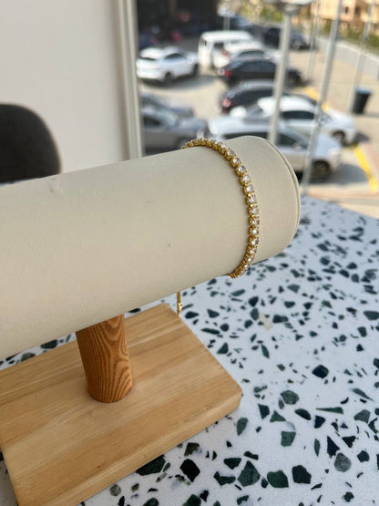 Della Bracelet