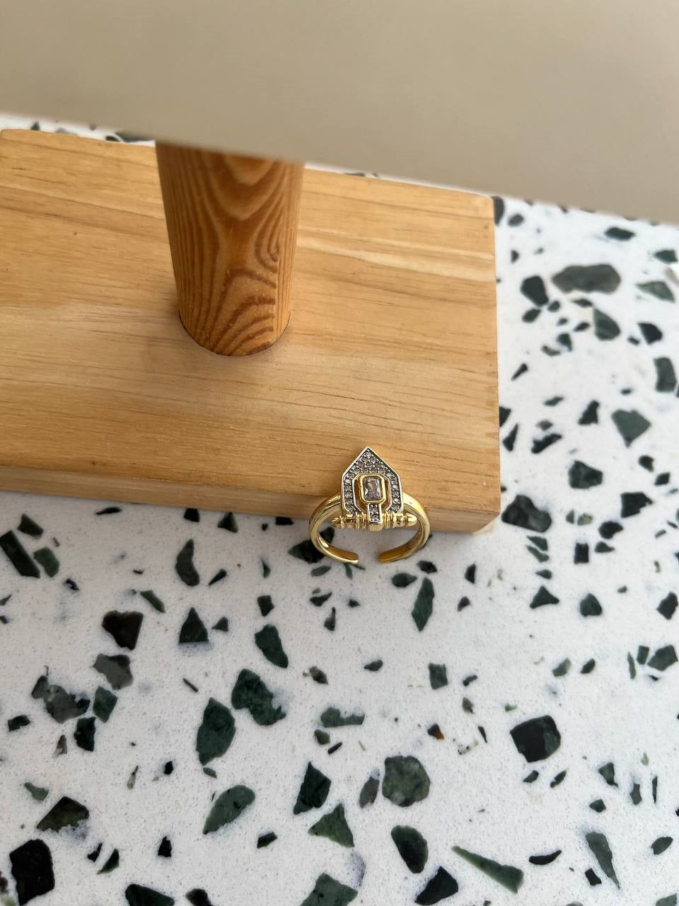 Leila Ring