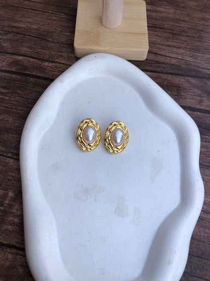 Faye earring