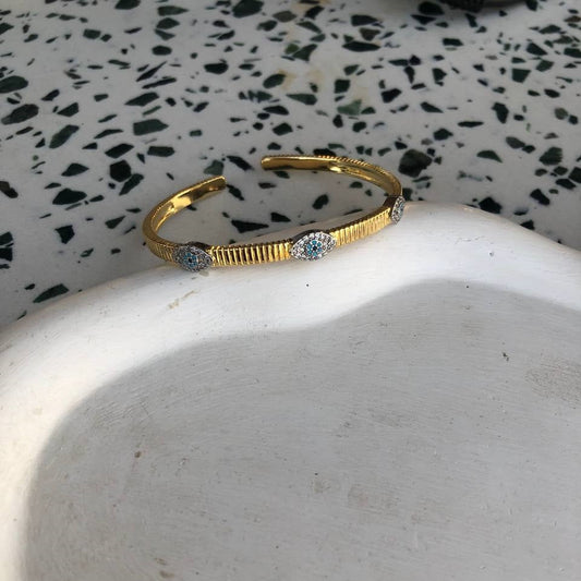 Amelia Bangle