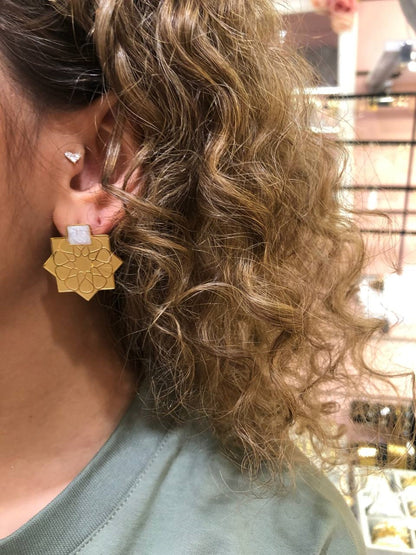 Bella earring