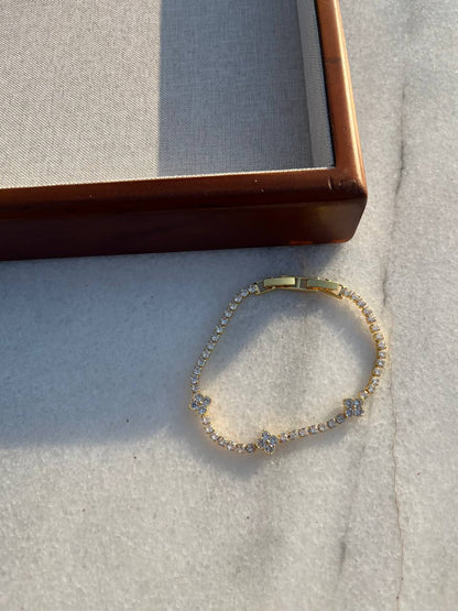 Van Bracelet
